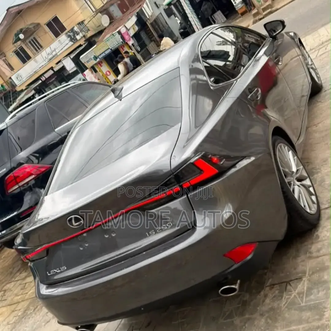 Lexus IS 2014 Gray