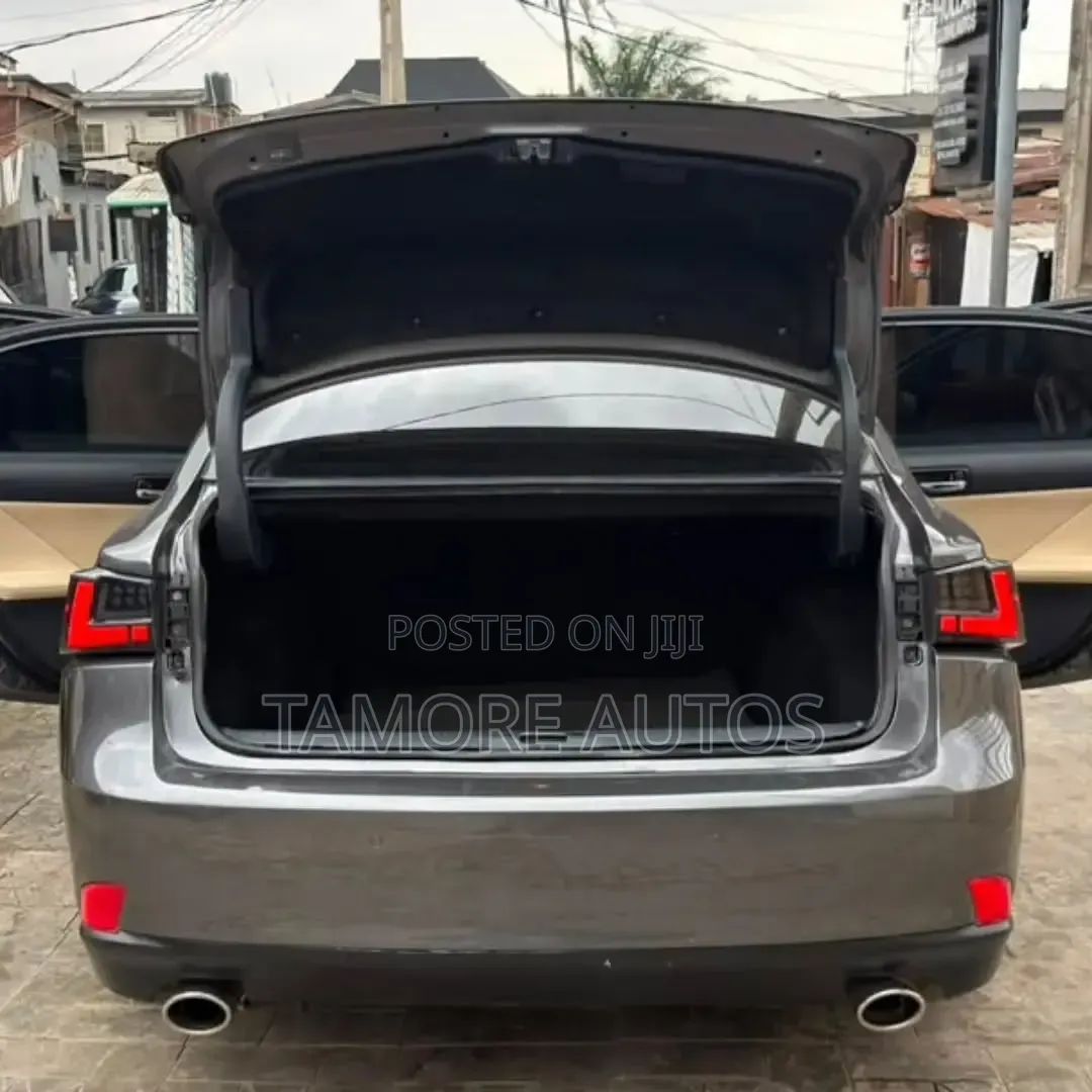 Lexus IS 2014 Gray