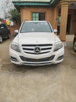 Mercedes-Benz GLK-Class 350 4MATIC 2013 White