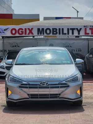 Hyundai Elantra 2021 Silver