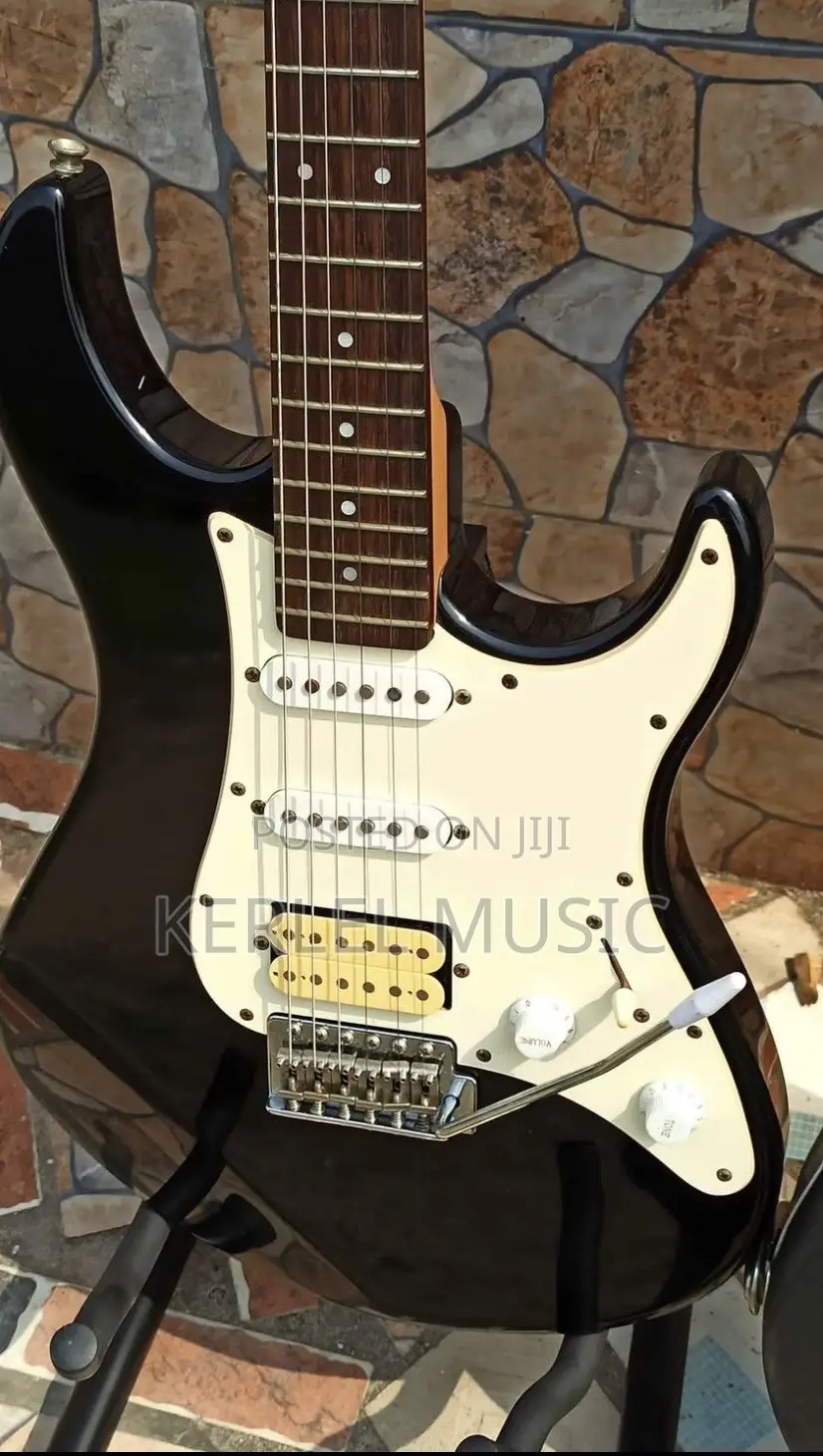 Yamaha Pacifica Electric Guitar (With Stand)