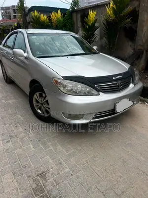 Toyota Camry 2005 Silver