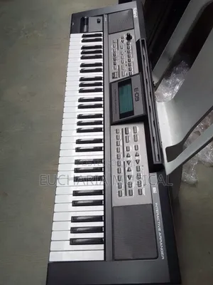 Roland E-09 Interactive Arranger Keyboard