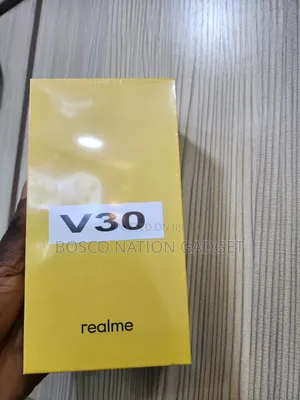 New Realme V30 128 GB Black