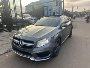 Mercedes-Benz GLA 250 SV Premium 2014 Gray