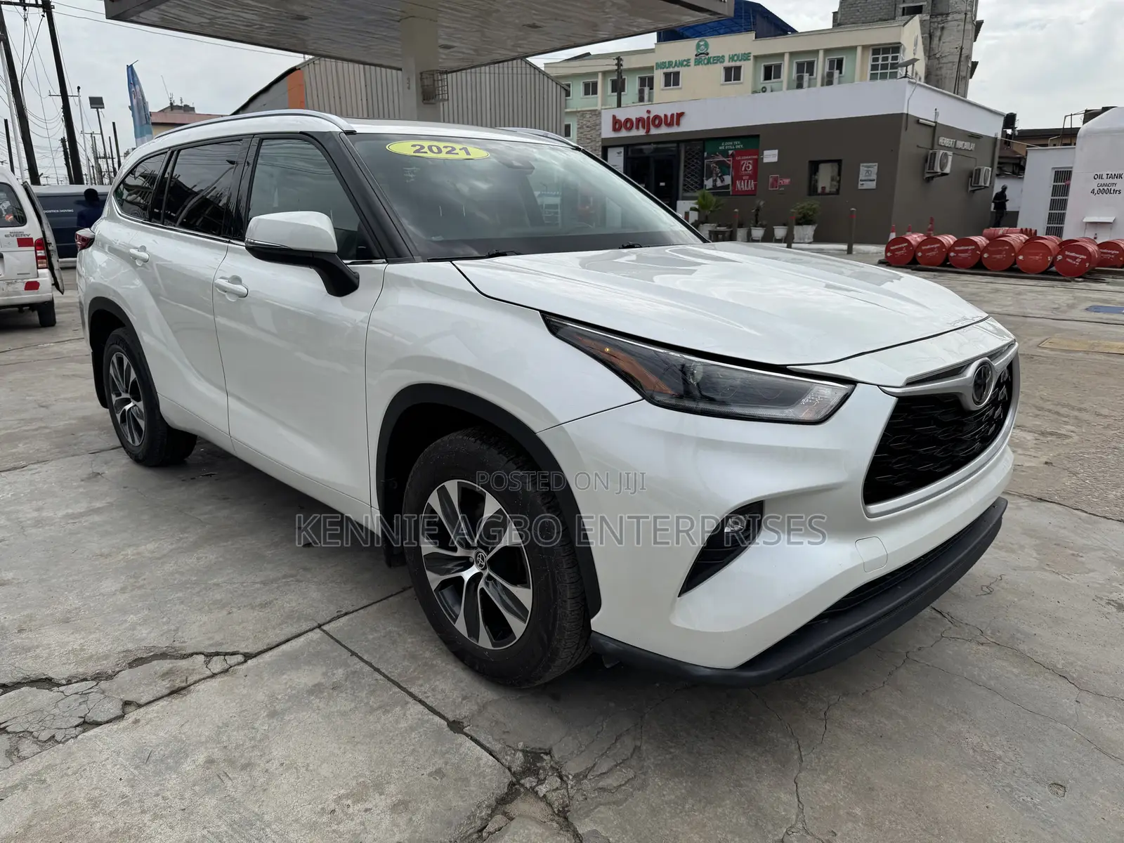 Toyota Highlander XLE 2021 White