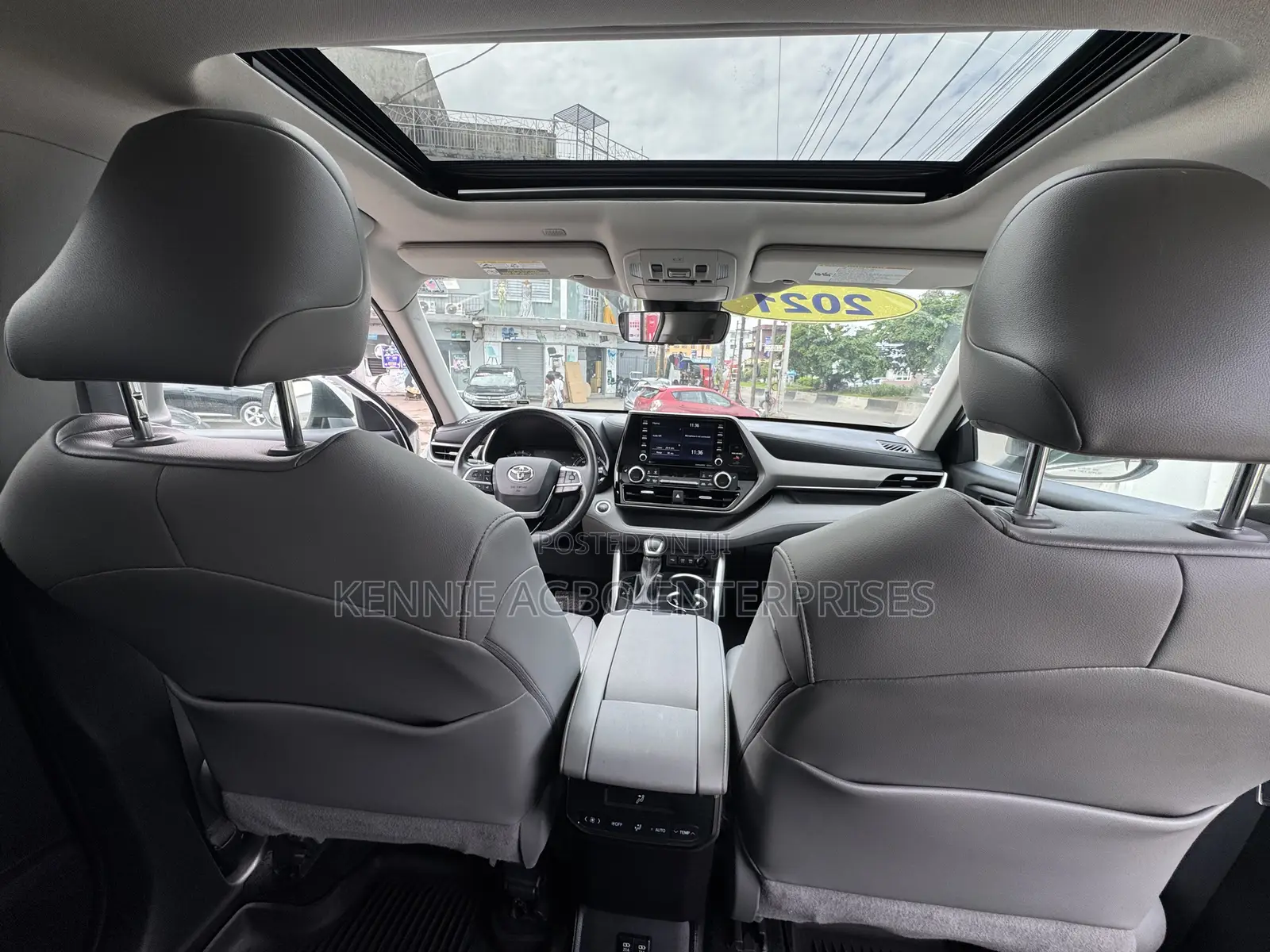 Toyota Highlander XLE 2021 White