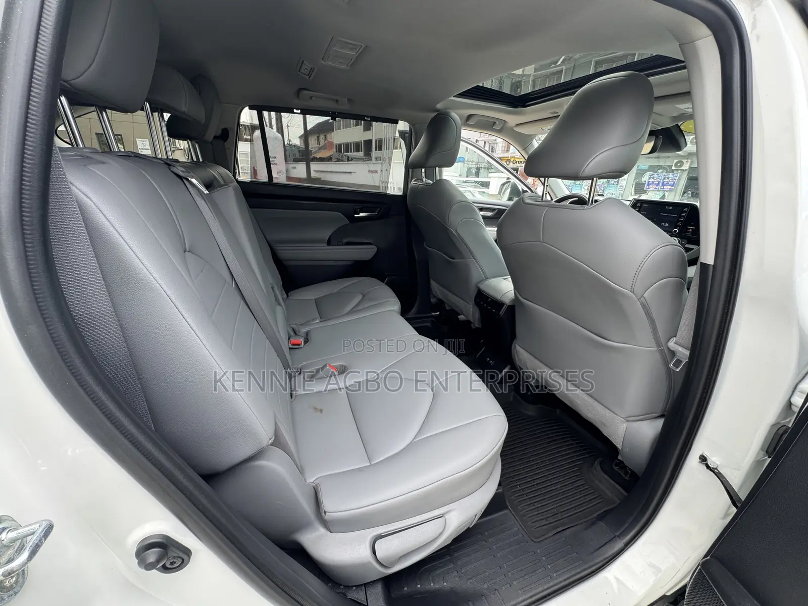 Toyota Highlander XLE 2021 White