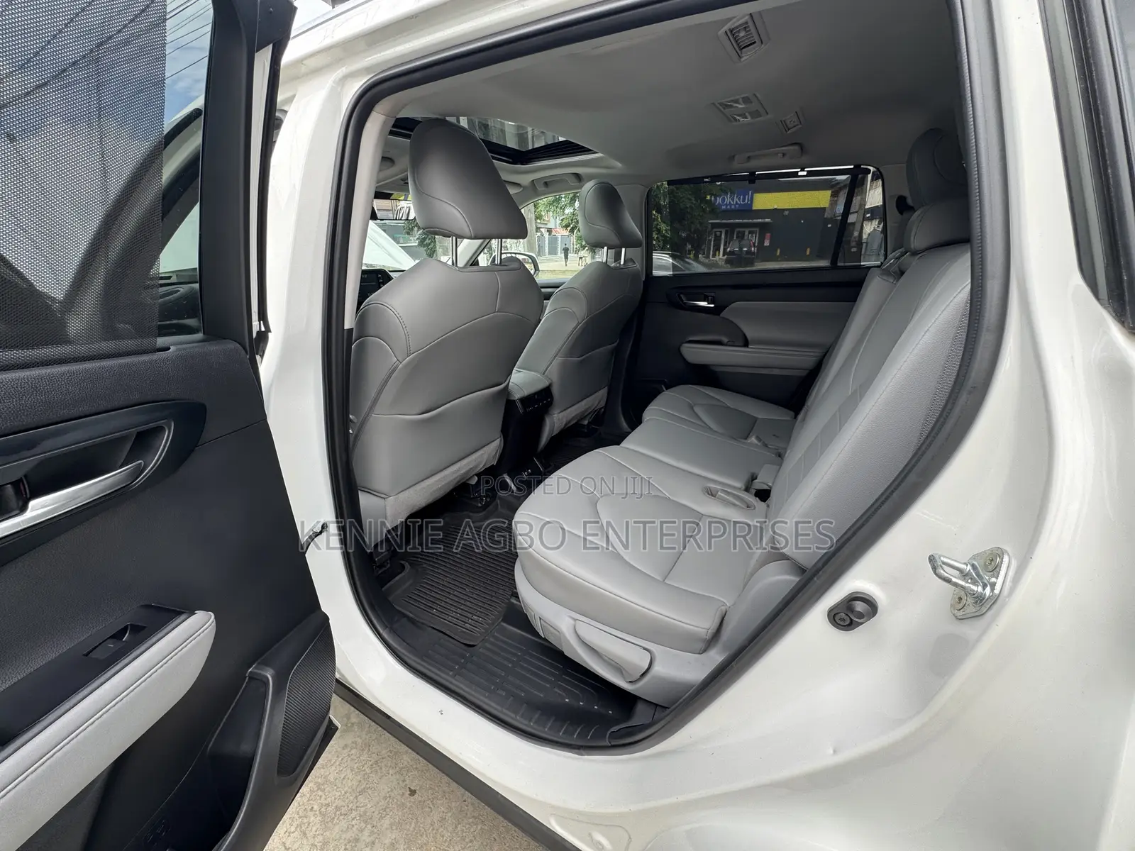 Toyota Highlander XLE 2021 White