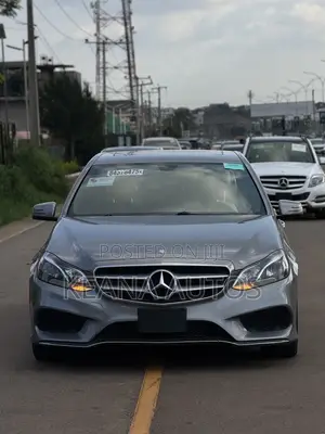 Mercedes-Benz E350 Base 4Matic Sedan AWD (3.5L 6cyl 7A) 2015 Gray