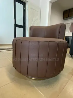 A Stylish Rotating Accent Chair