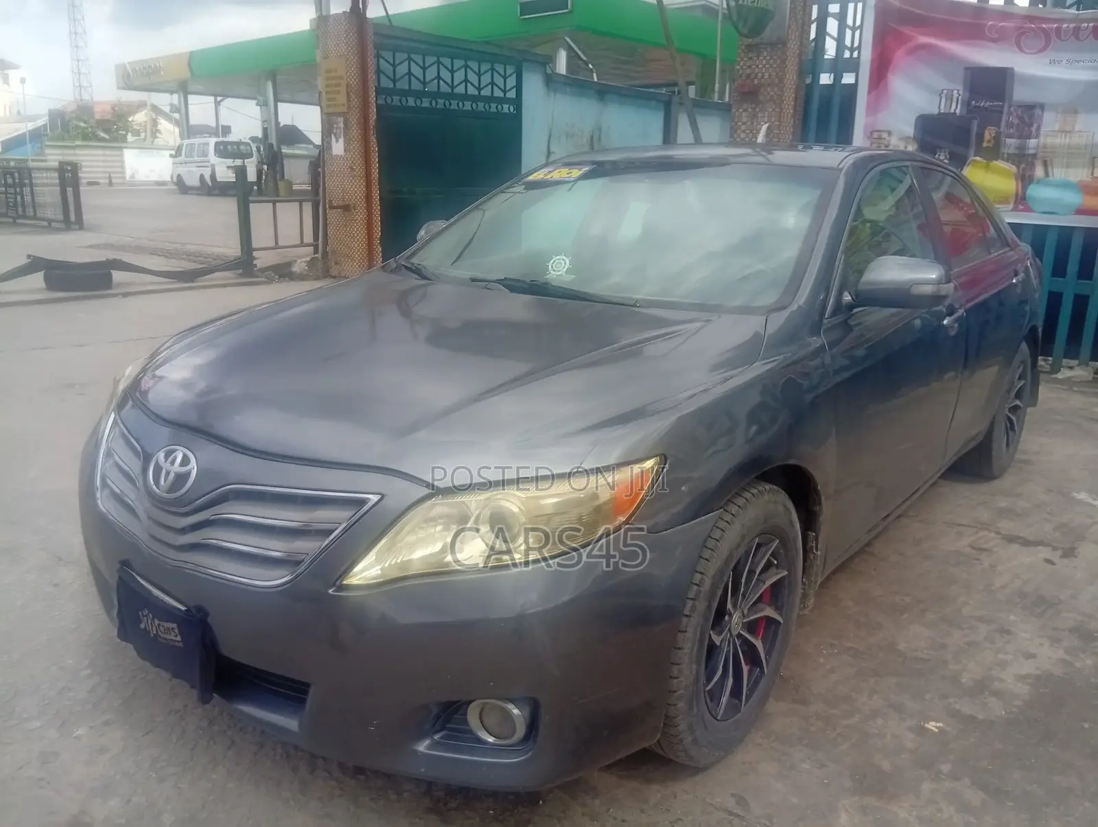Toyota Camry 2009 Gray