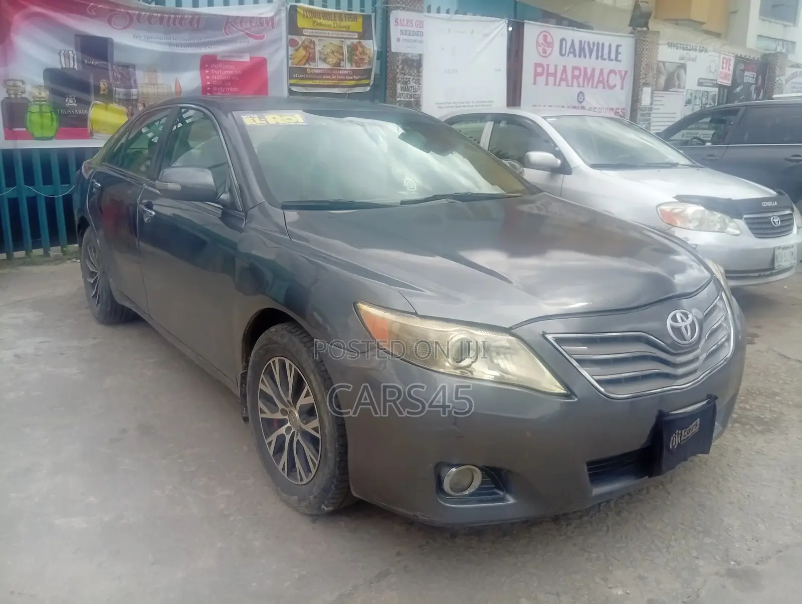 Toyota Camry 2009 Gray