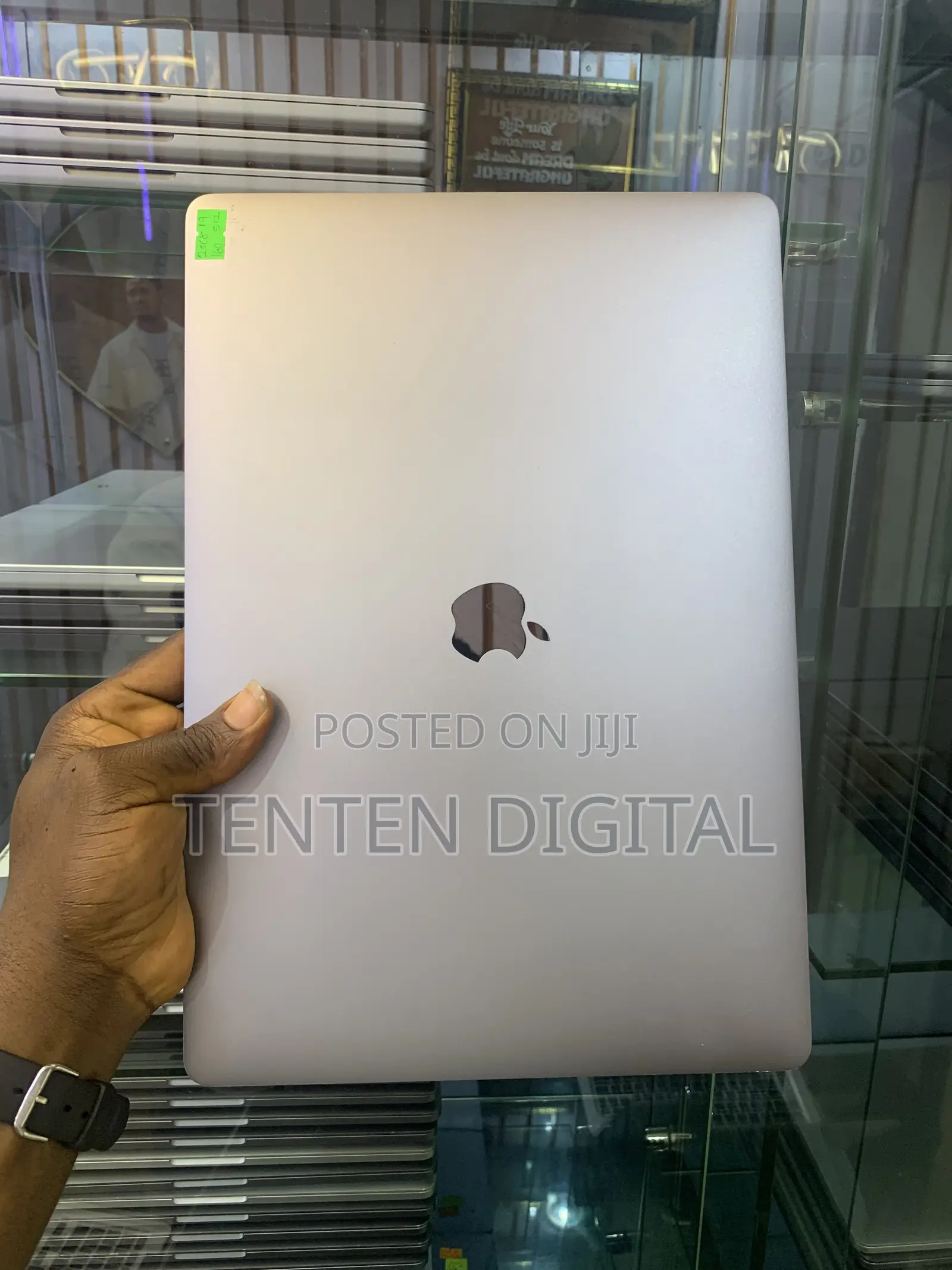 Laptop Apple MacBook Pro 2018 16GB Intel Core i9 SSD 512GB