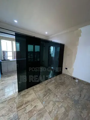 Mini Flat in Osapa london for rent
