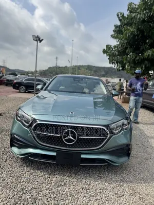 Mercedes-Benz E350 2024 Green