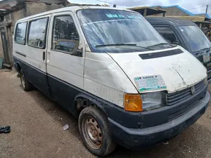 Volkswagen Transporter 1987 White
