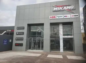 Frameless Entrance Glass Door With Glass Partitions