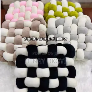 Knotted Pillows
