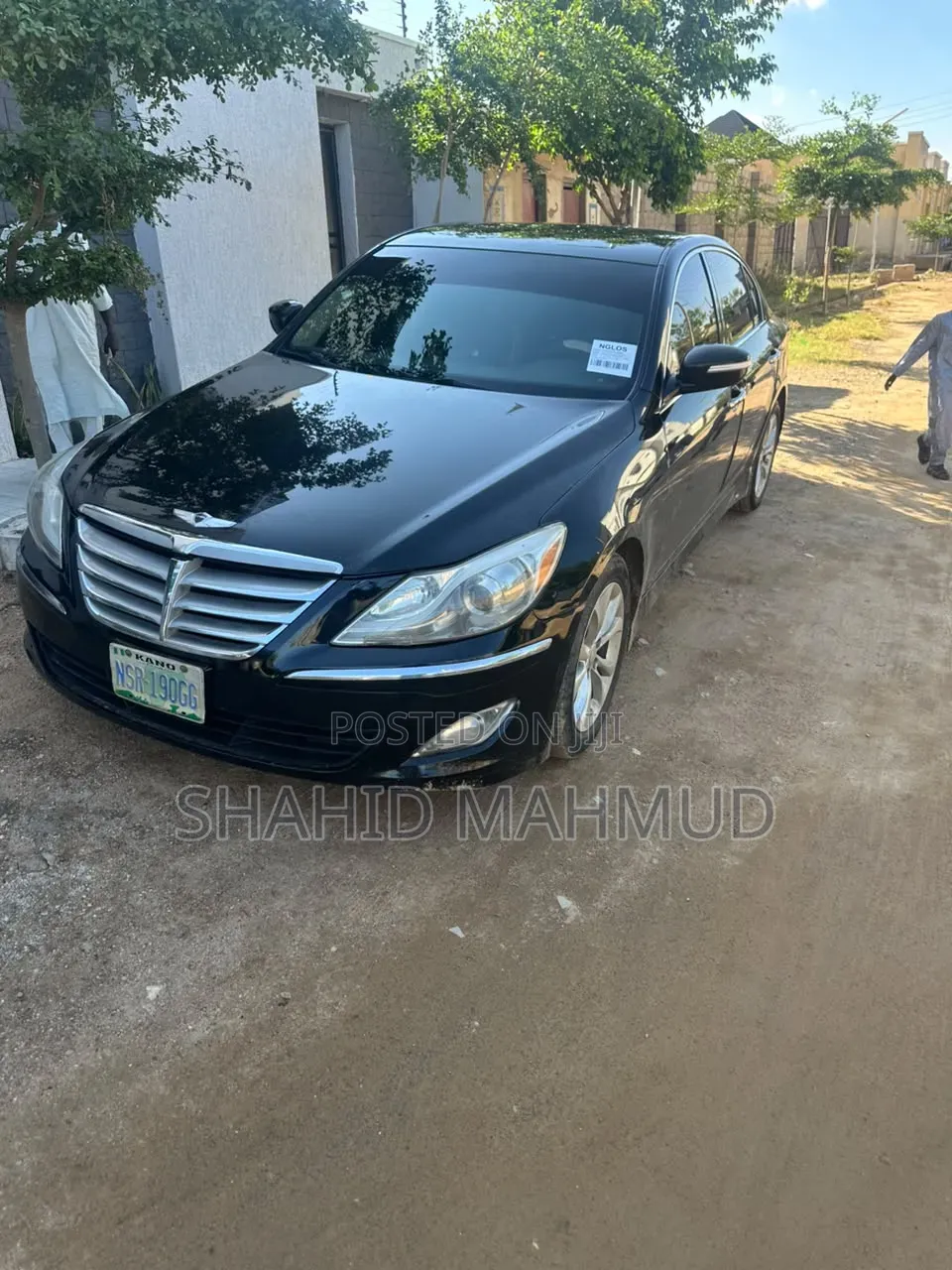 Hyundai Genesis 2013 Black