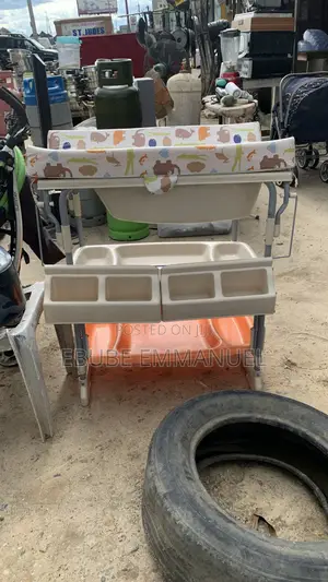 Standing Baby Bath