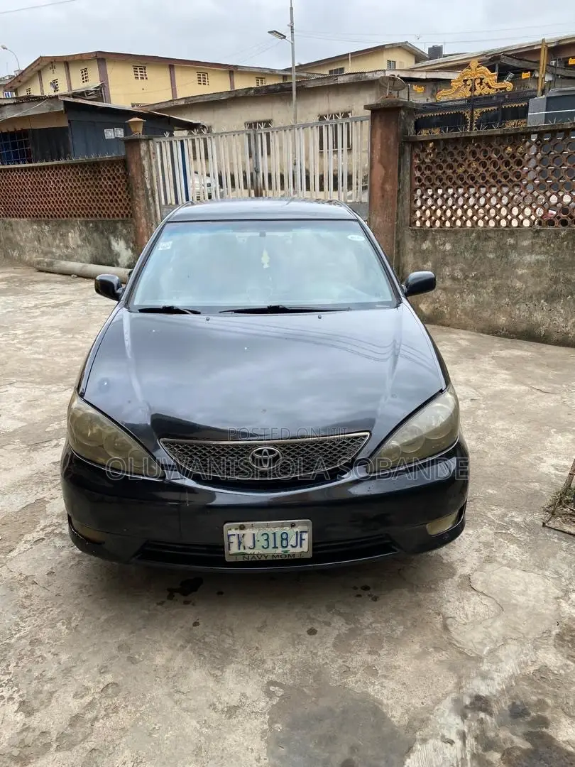 Toyota Camry 2005 Black