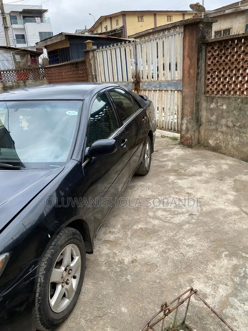 Toyota Camry 2005 Black