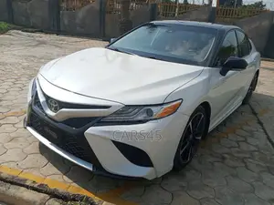 Toyota Camry 2020 White