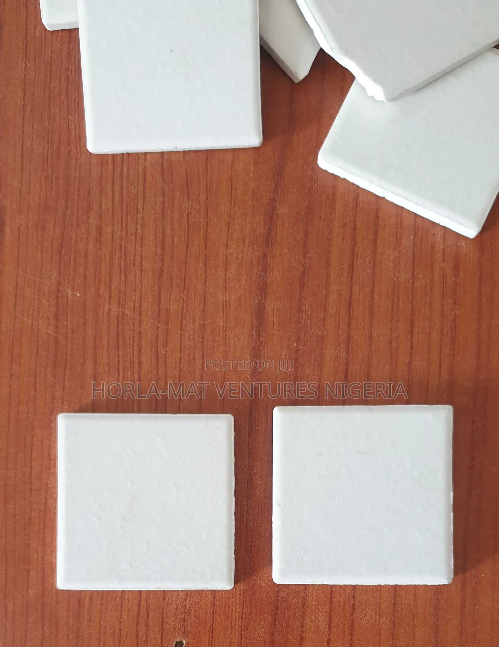 White Streak Plate (Pack of 10)