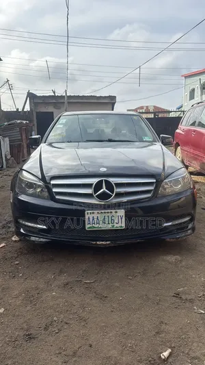 Mercedes-Benz C300 2012 Black