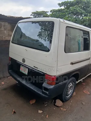 Volkswagen Transporter 1996 White
