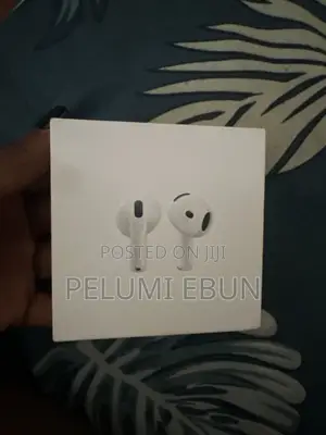 Original Apple Airpods 4