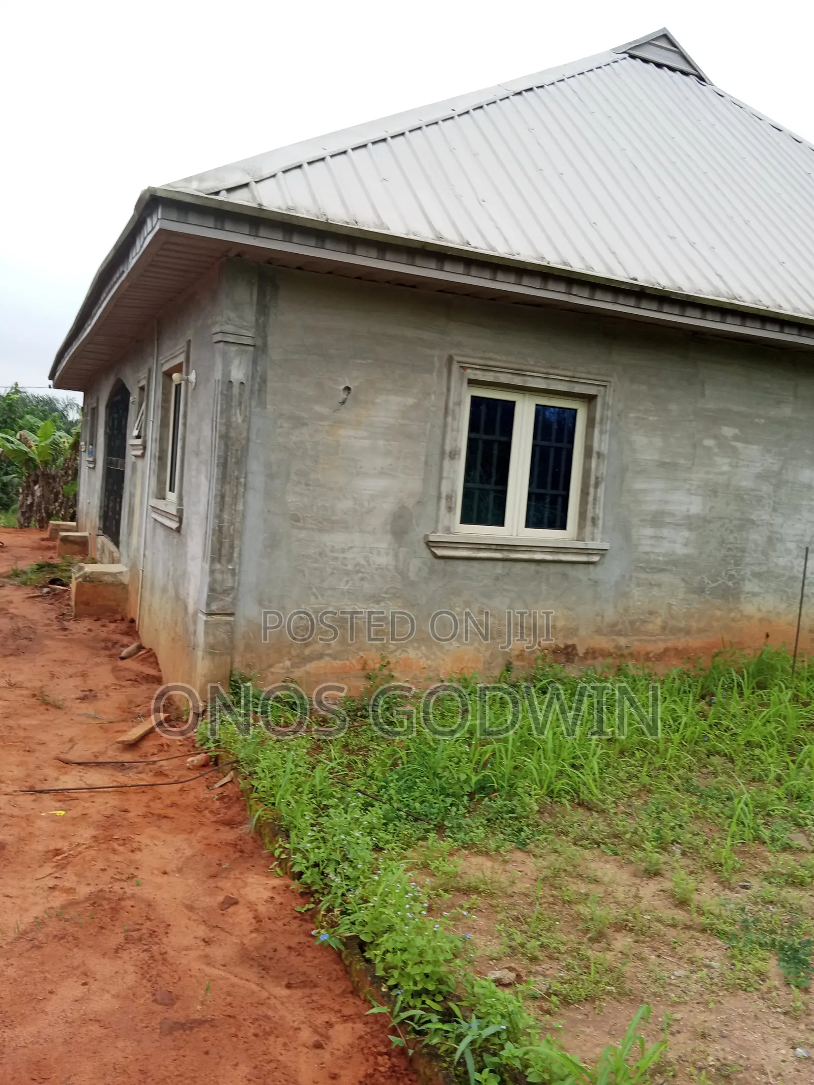 3bdrm Bungalow in Ogun State, Obafemi-Owode for sale