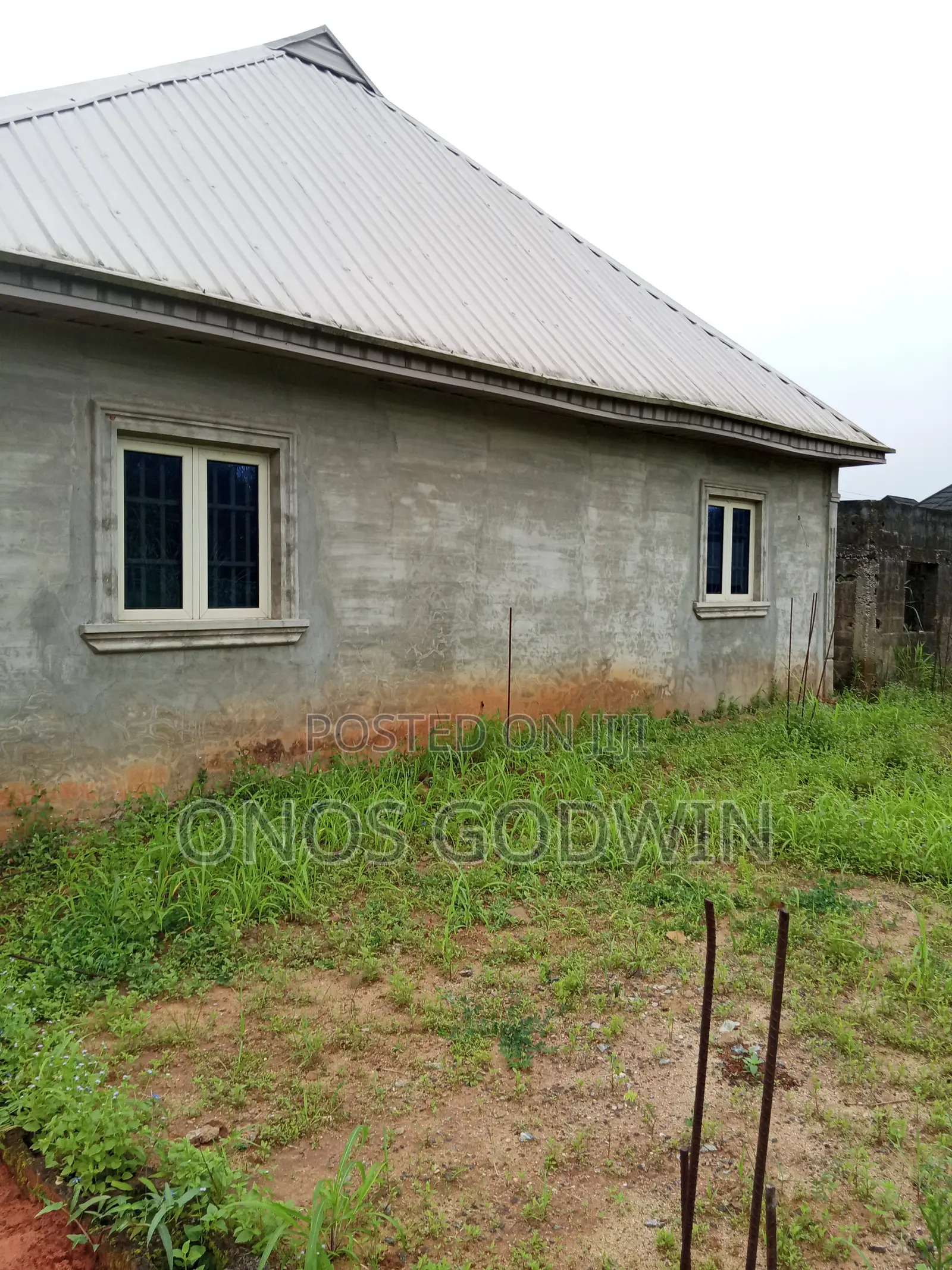 3bdrm Bungalow in Ogun State, Obafemi-Owode for sale