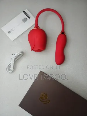 Fingering Pulsating Rose Sucker