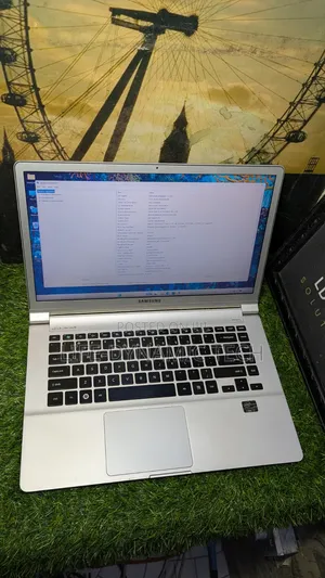 Laptop Samsung NP900X3D 8GB Intel Core i7 SSD 256GB