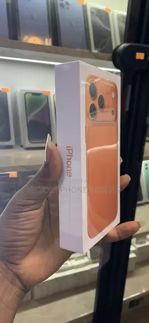 New Apple iPhone 17 256 GB Orange