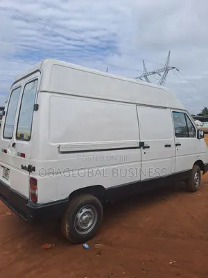 Renault Trafic 2004 White