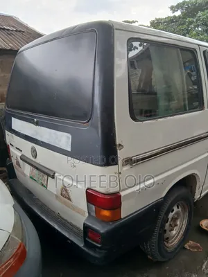 Volkswagen Transporter 1991 White