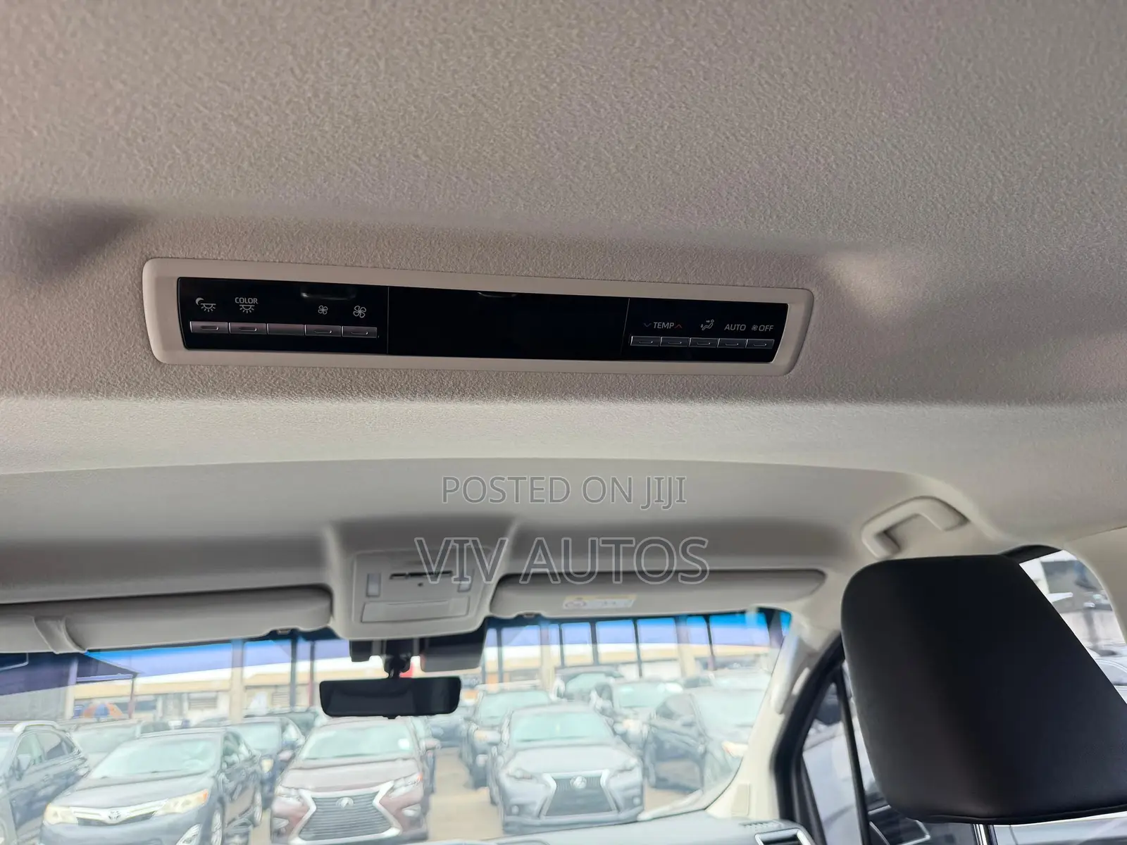 Toyota HiAce 2021 Black