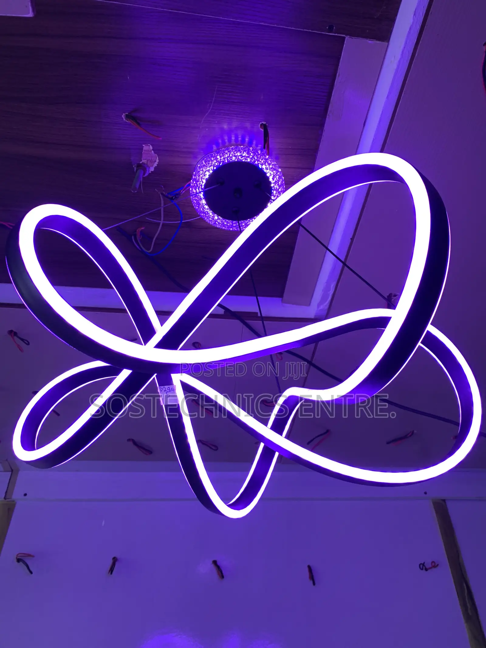 Modern Infinity Loop LED Pendant Chandelier