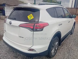 Toyota RAV4 2016 White