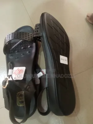 HW Black Sandals