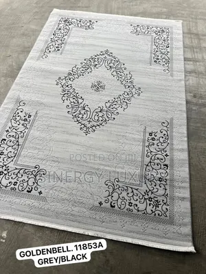 5x7fts Gray and Black Premium Center Rug