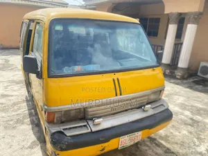 Mazda E2000 2000 Yellow