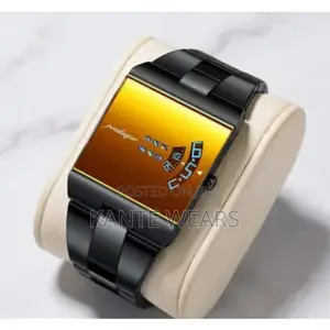 Poedagar Gold Dial Sleek Watch