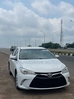 Toyota Camry 2016 White