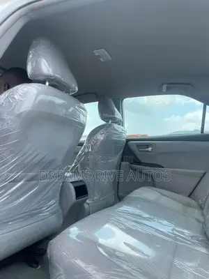 Toyota Camry 2016 White