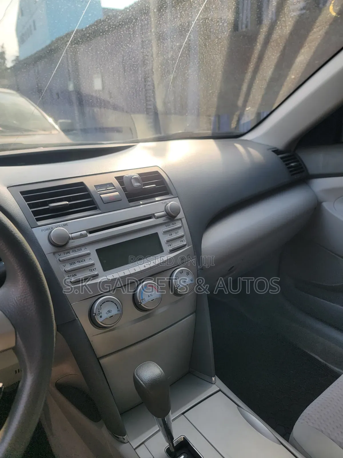 Toyota Camry 2011 Silver