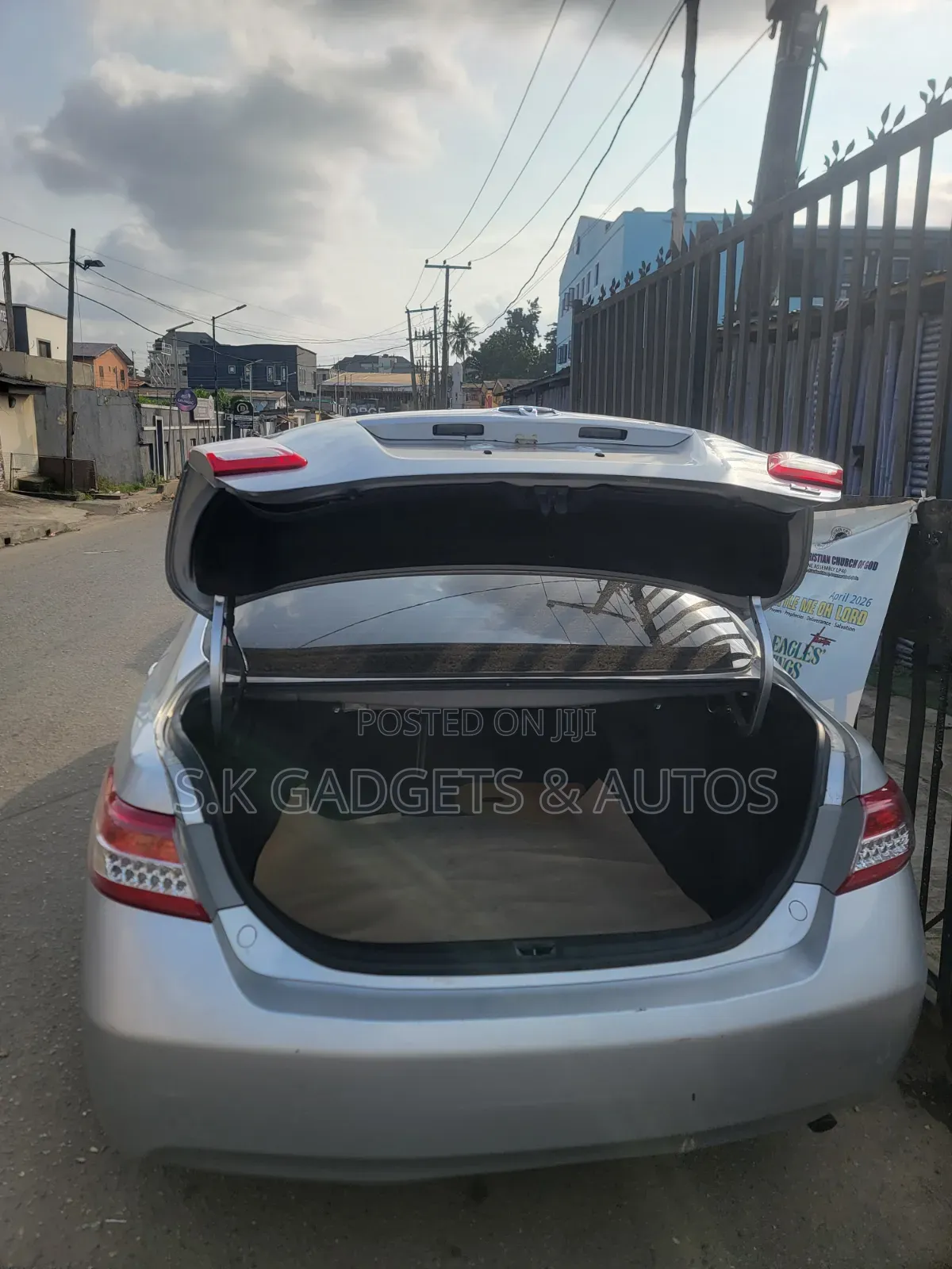 Toyota Camry 2011 Silver